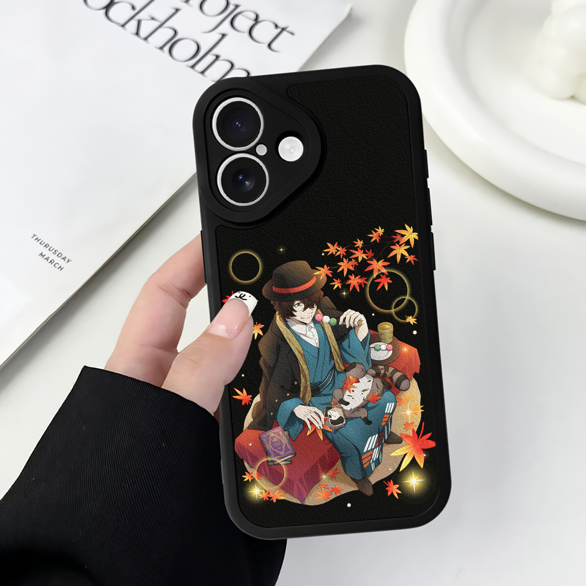 （画像用） 文豪ストレイドッグス Bungo Stray Dogs 【iPhone 16シリーズ対応】シリコンスマホケース（レザー調） 材質：シリコン